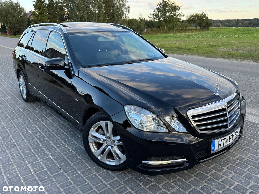 Mercedes-Benz Klasa E 200 CGI BlueEffICIENCY Avantgarde - 2