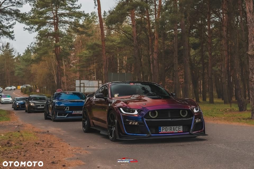 Ford Mustang 5.0 V8 GT - 3