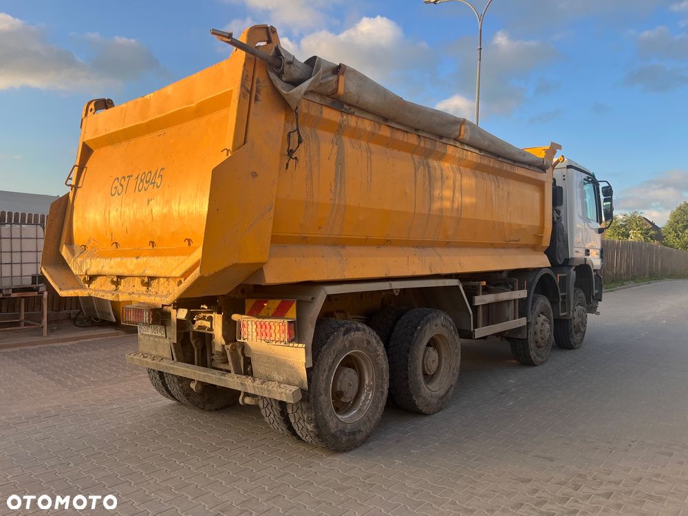 Mercedes-Benz Actros - 3