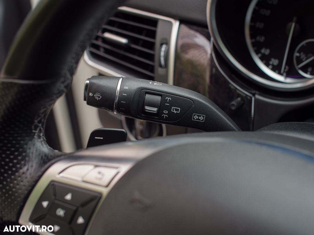 Mercedes-Benz ML 350 BlueTEC 4MATIC Aut - 27