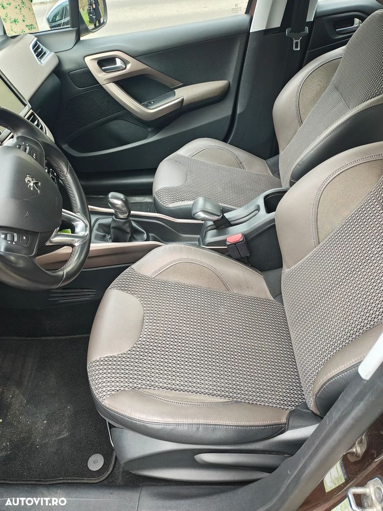 Peugeot 2008 1.2 VTi Allure - 8