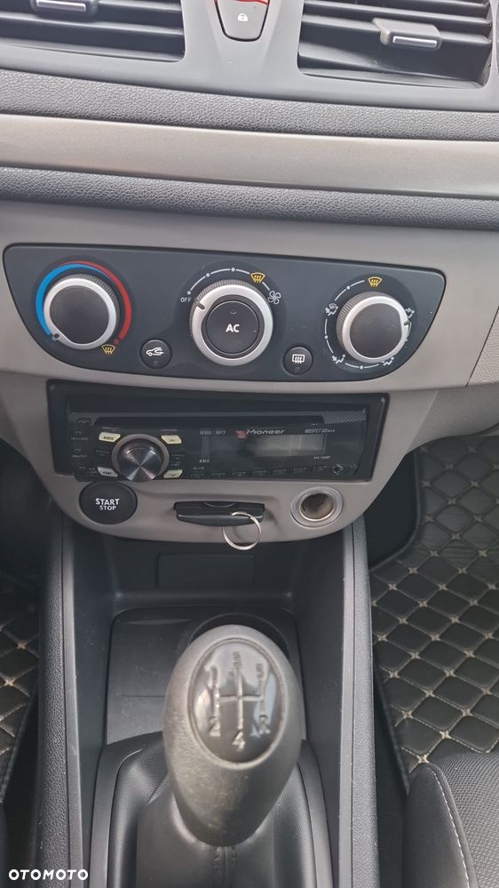 Renault Megane 1.6 16V 100 Authentique - 2