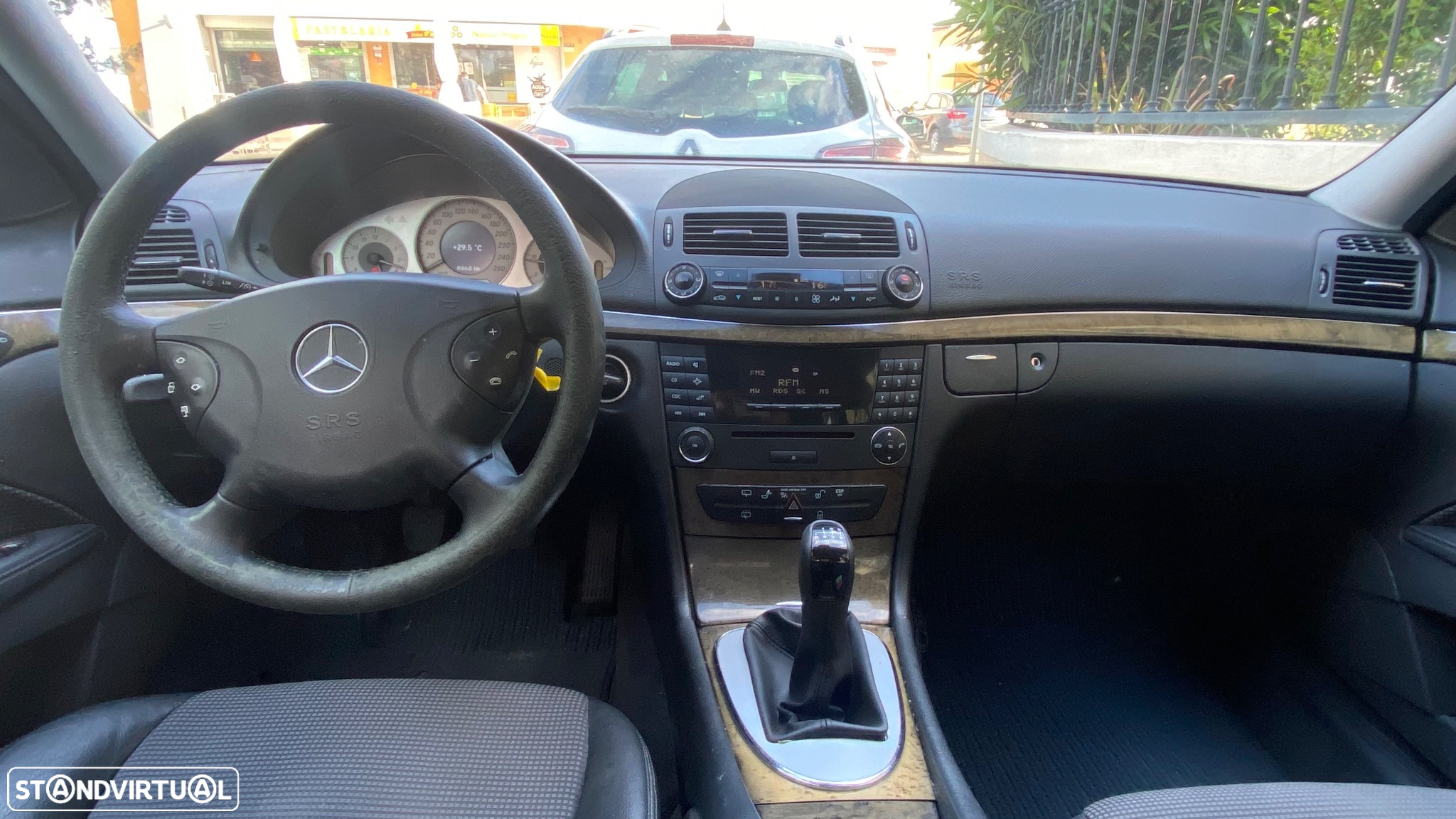 Mercedes-Benz E 220 CDi Avantgarde - 9