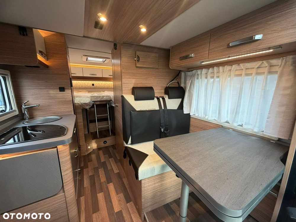 Weinsberg CaraCompact Suite MB 640 MEG - 15