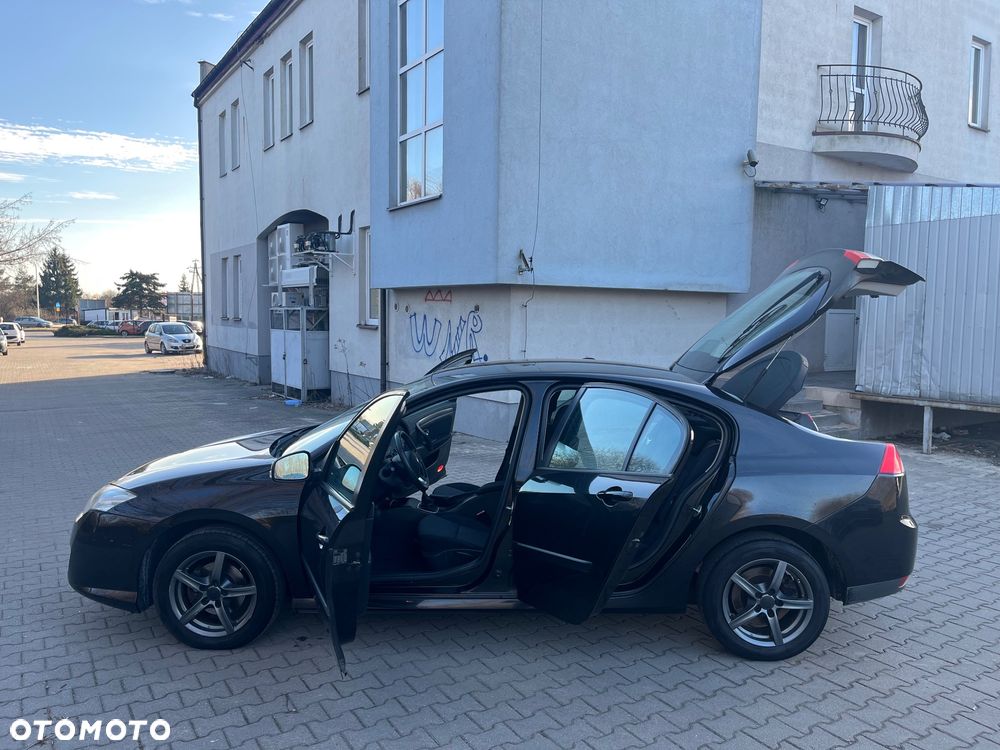 Renault Laguna 1.6 16V Authentique - 17