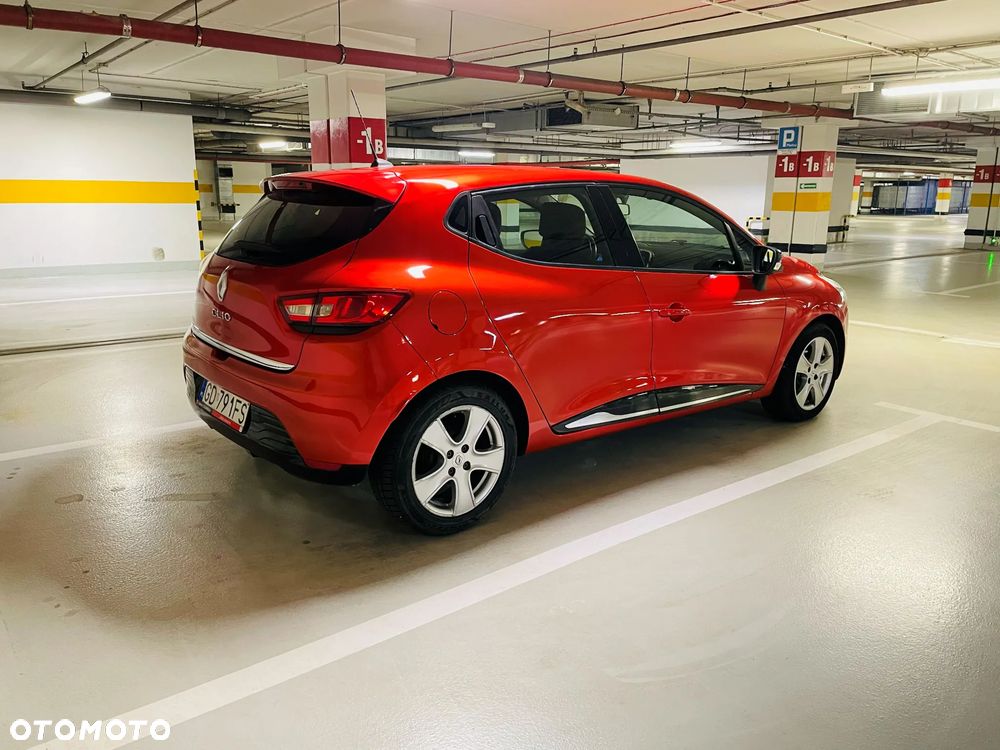 Renault Clio 1.2 16V Authentique - 3