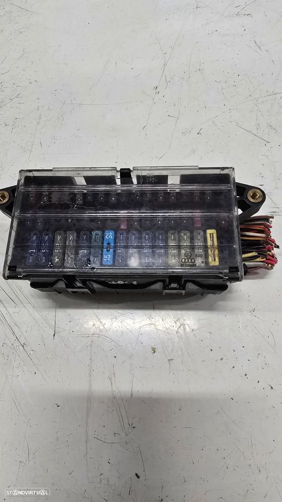 Caixa de fusíveis VW Polo 2001 - 1