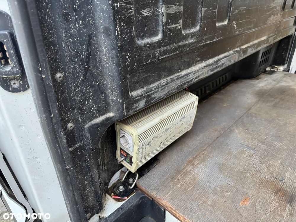 Volkswagen Crafter - 12