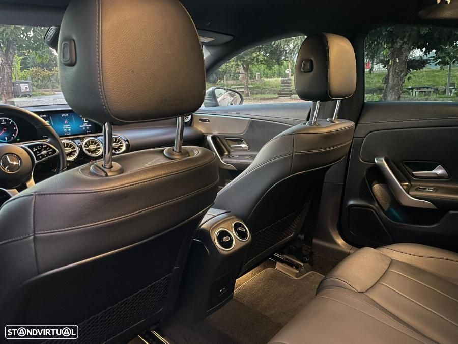 Mercedes-Benz CLA 180 - 4