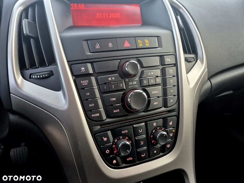 Opel Astra 1.4 Turbo 150 Jahre - 37