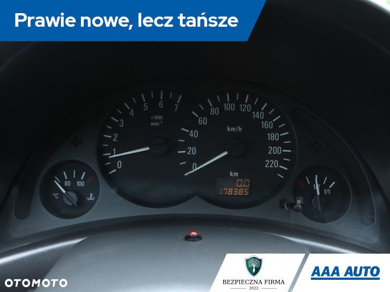 Opel Corsa - 13