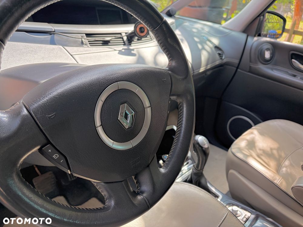 Renault Grand Espace 2.0 dCi Initiale - 18