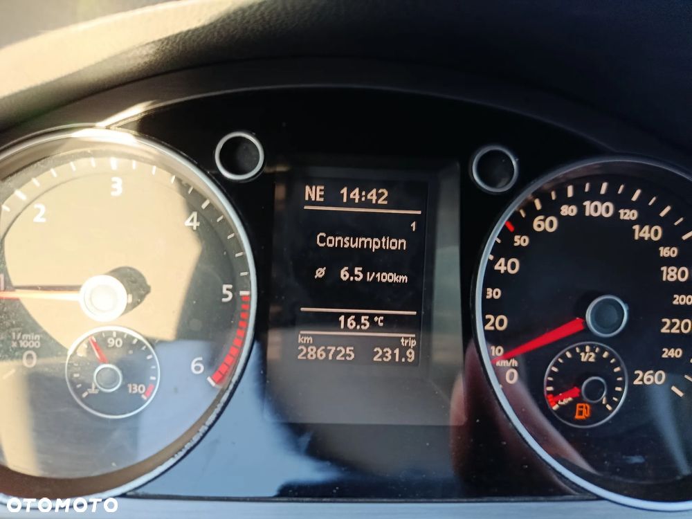 Volkswagen Passat 1.6 TDI DPF BlueMotion Technology Trendline - 6