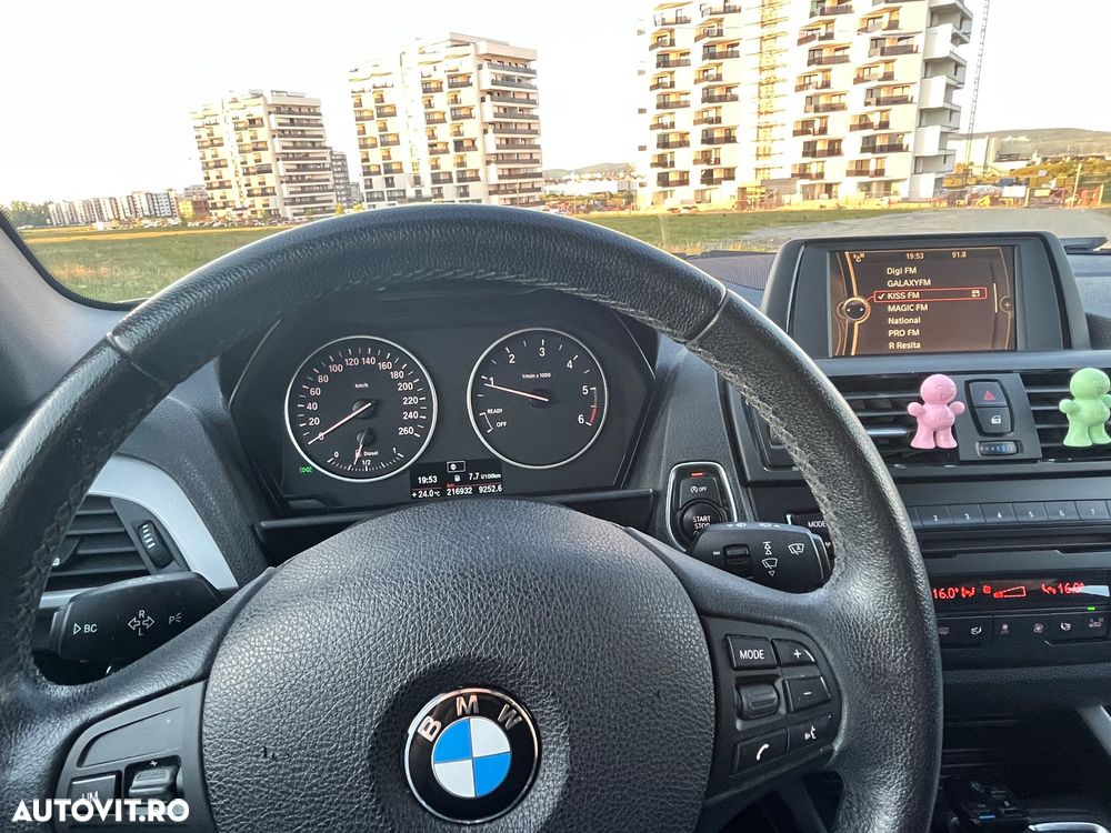 BMW Seria 1 120d - 8