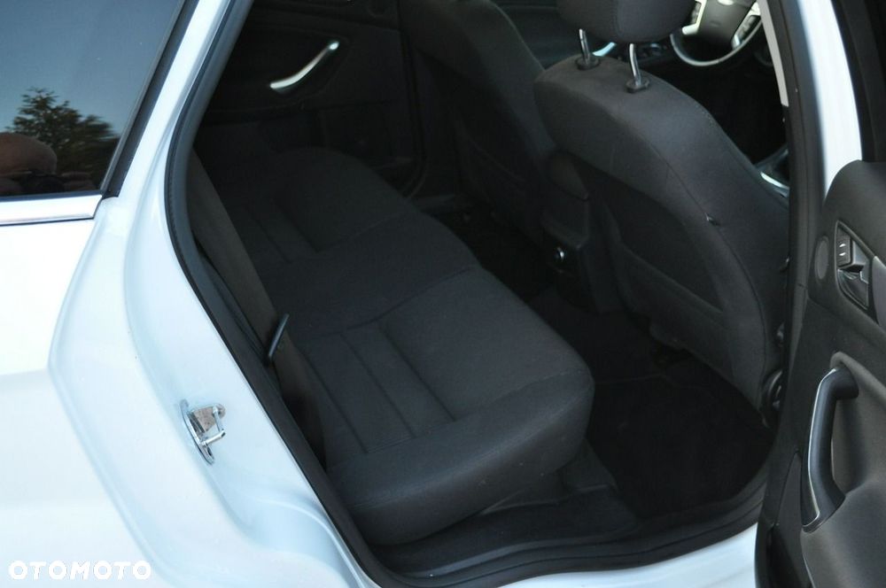 Ford Mondeo 2.0 TDCi Titanium - 31