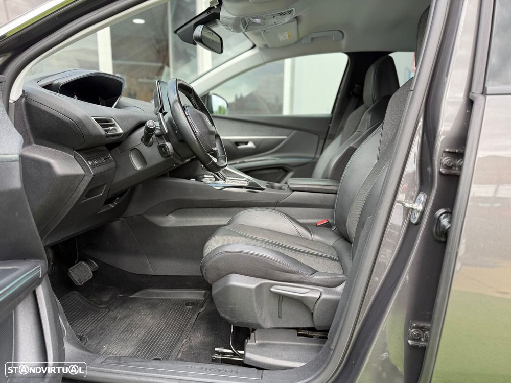 Peugeot 5008 1.5 BlueHDi Allure Pack EAT8 - 11