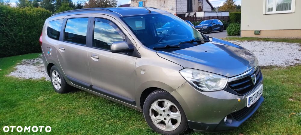 Dacia Lodgy 2013 photo 3