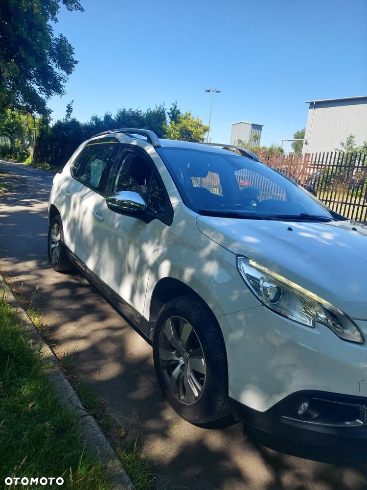 Peugeot 2008 PureTech 82 ETG5 STOP&START Allure - 2