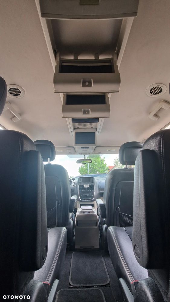 Chrysler Town & Country 3.6 Touring - 18
