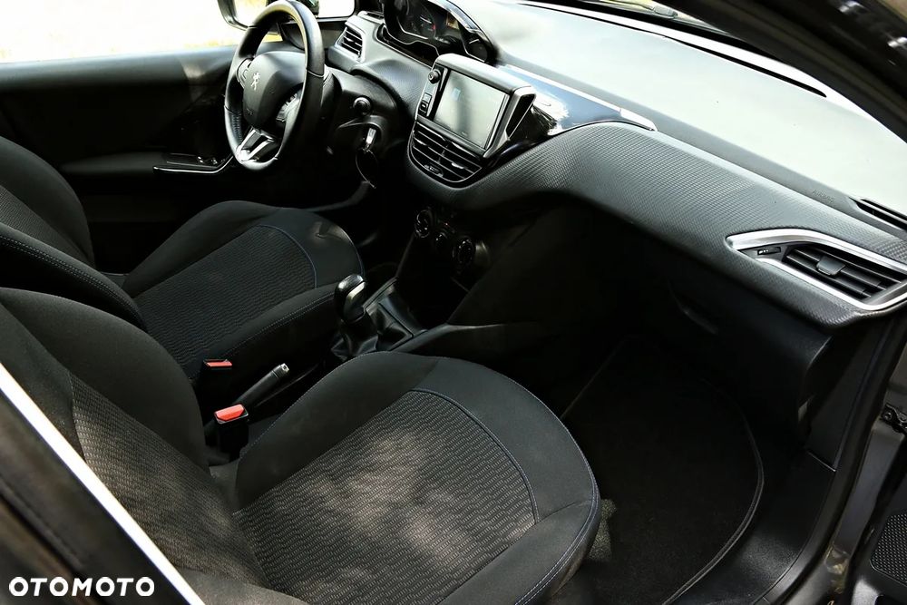 Peugeot 208 1.2 PureTech Style - 7