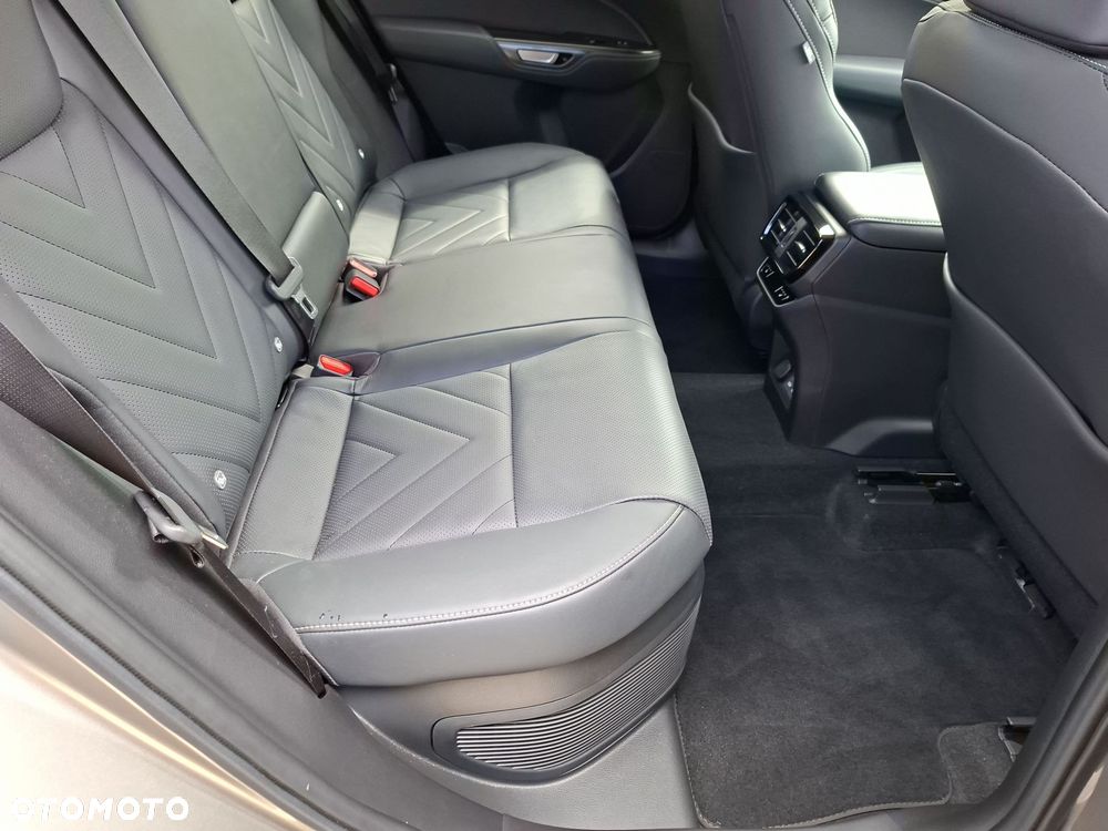 Lexus NX 350h Omotenashi AWD - 23