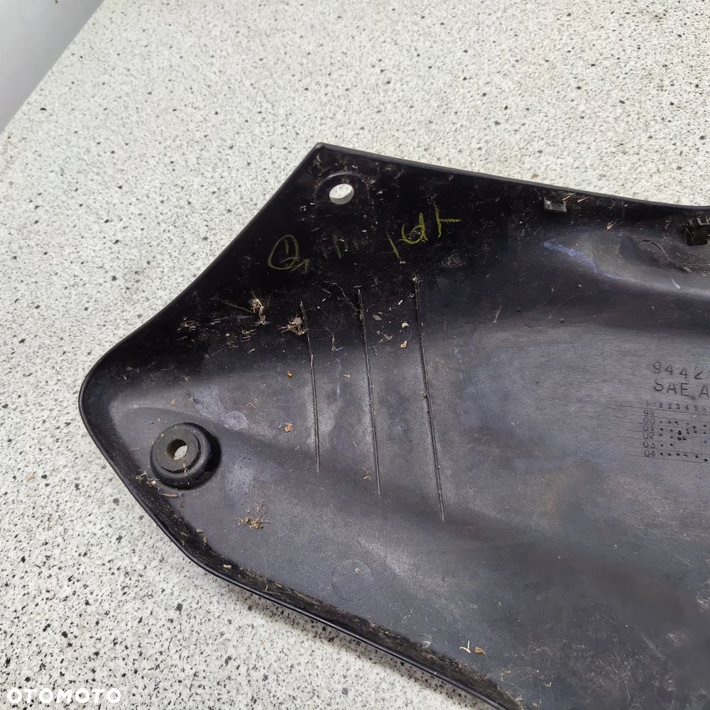 Czacha, czasza, owiewka, osłona lewa Suzuki GSF 600 1200 GSF600 GSF1200 Bandit 600 1200 - 16