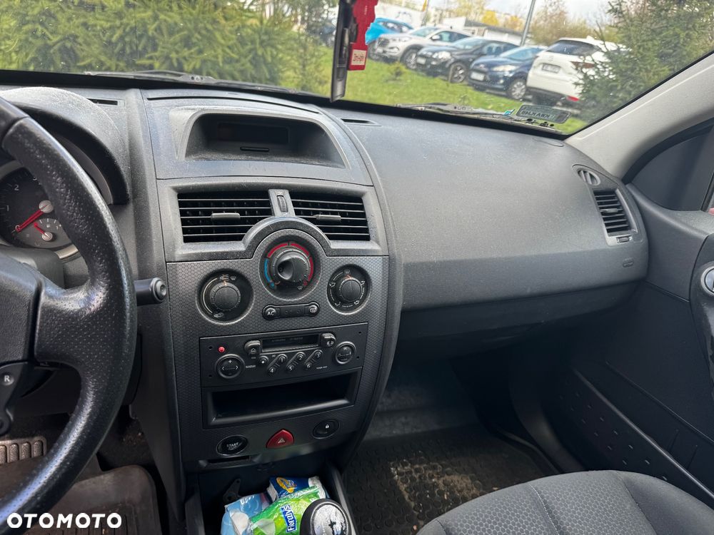 Renault Megane 1.6 Confort Dynamique - 11
