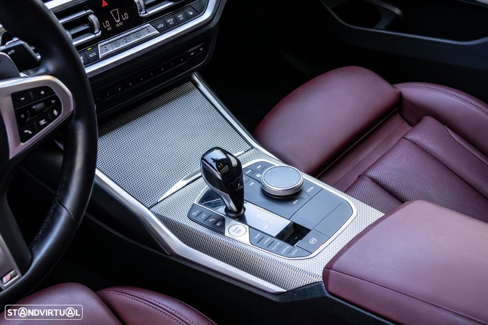 BMW 330 e Pack Desportivo M Pro Auto - 22