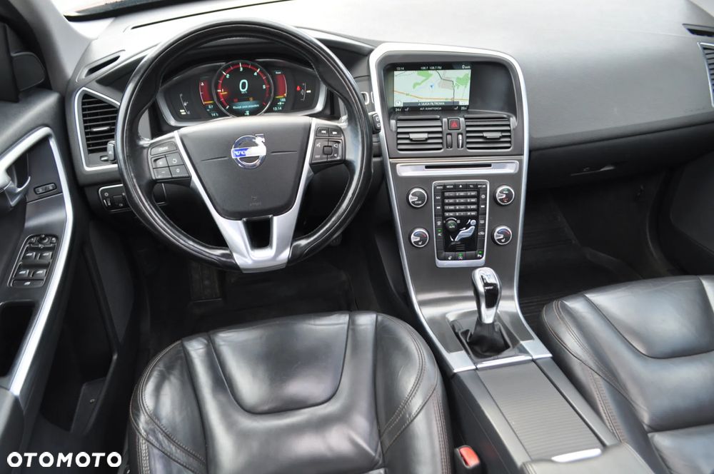 Volvo XC 60 D4 Drive-E Momentum - 18