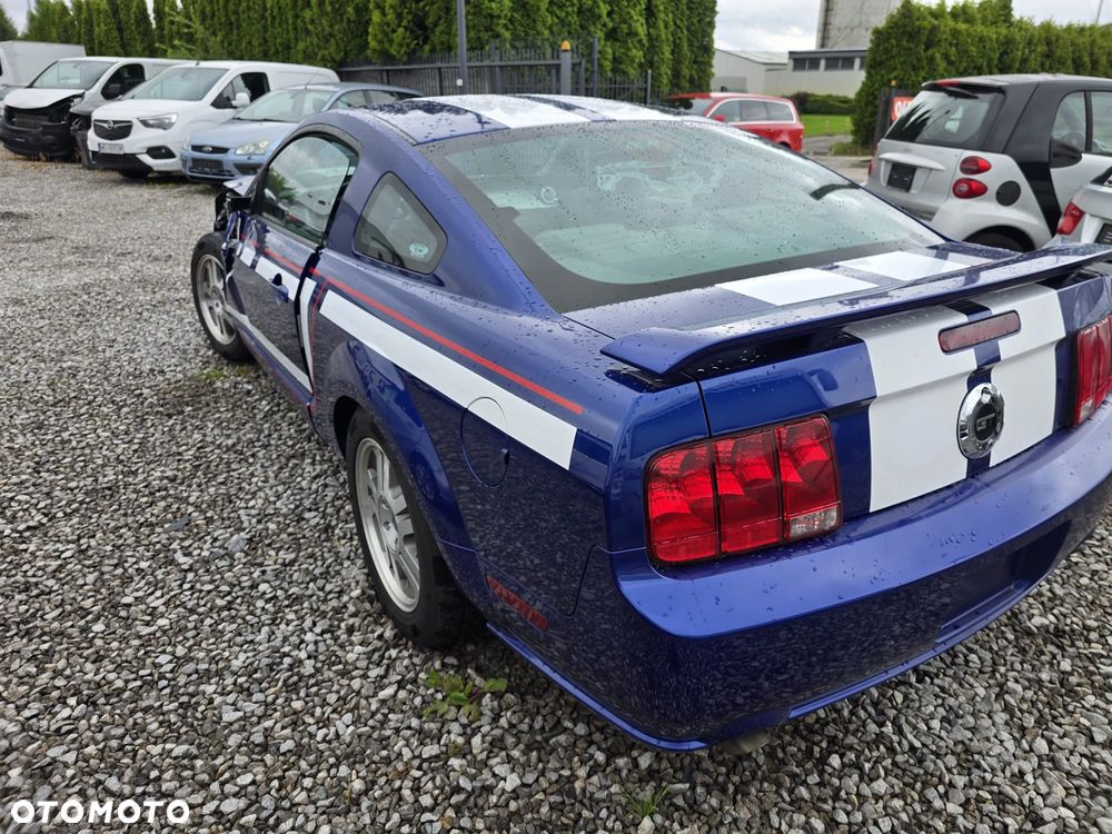 Ford Mustang - 3