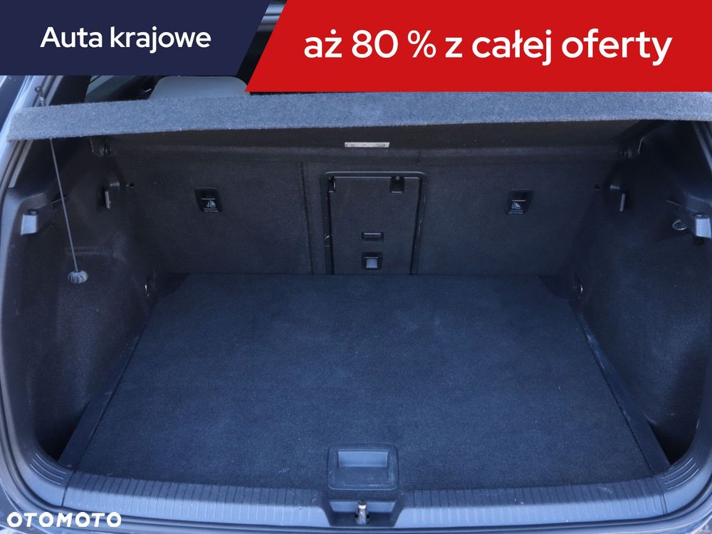 Volkswagen Golf - 16