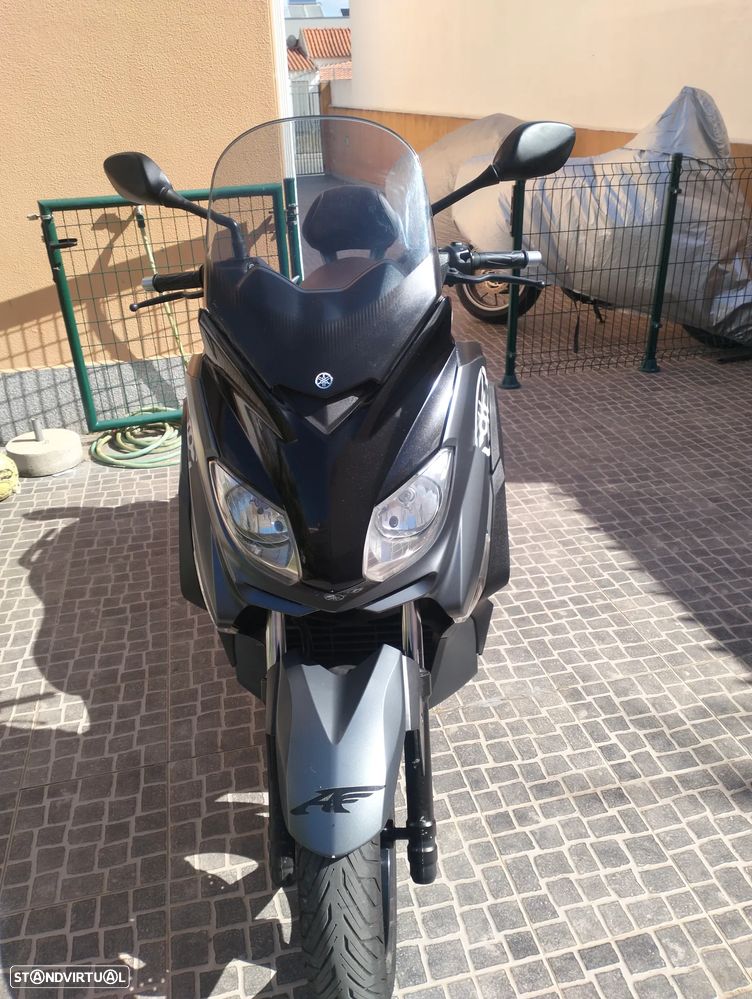 Yamaha X-Max - 25