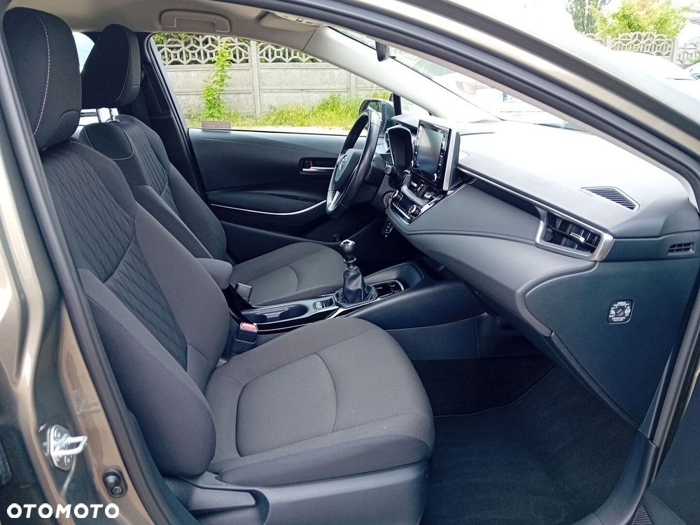 Toyota Corolla 1.6 Comfort - 6