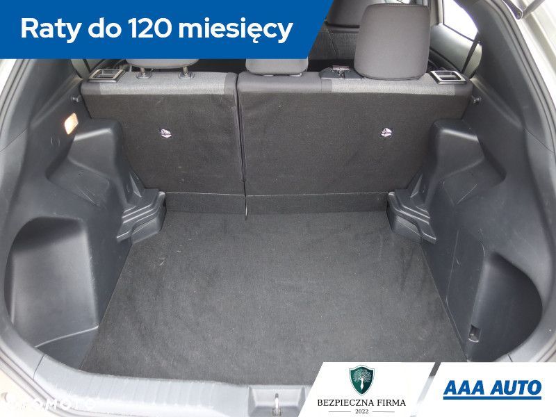 Toyota Yaris Cross - 16