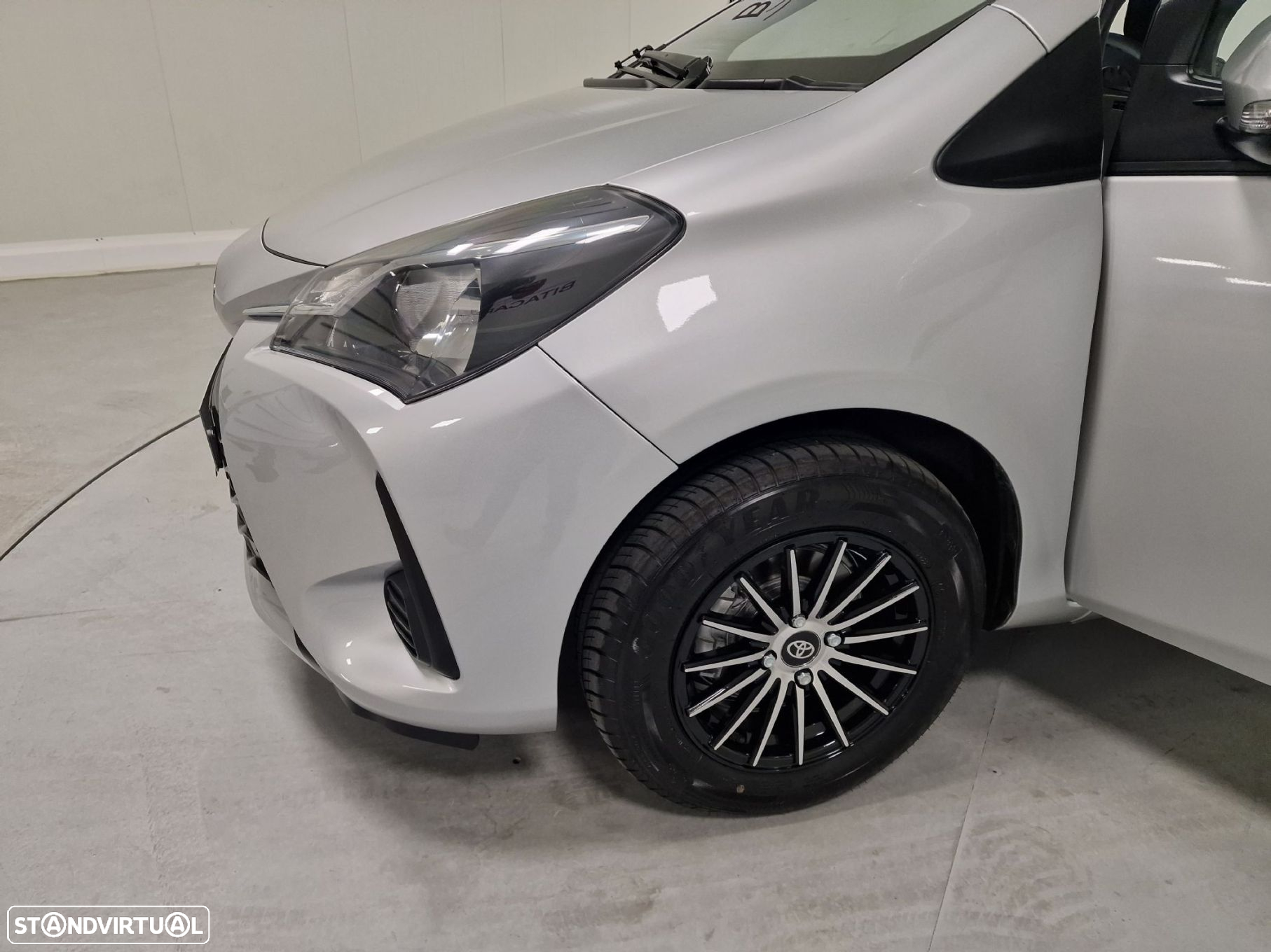 Toyota Yaris - 21