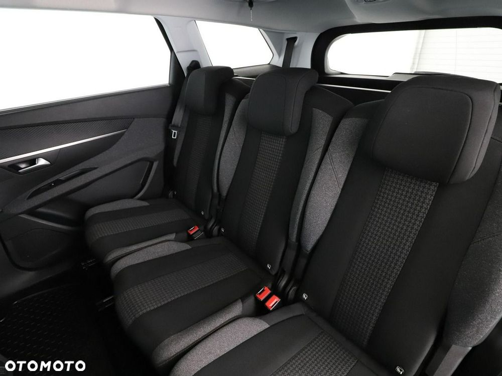 Peugeot 5008 PureTech 130 Stop & Start Active Business-Paket - 18
