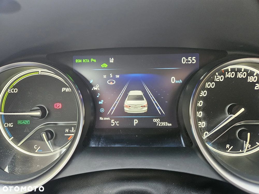 Toyota Camry 2.5 Hybrid Executive CVT - 38