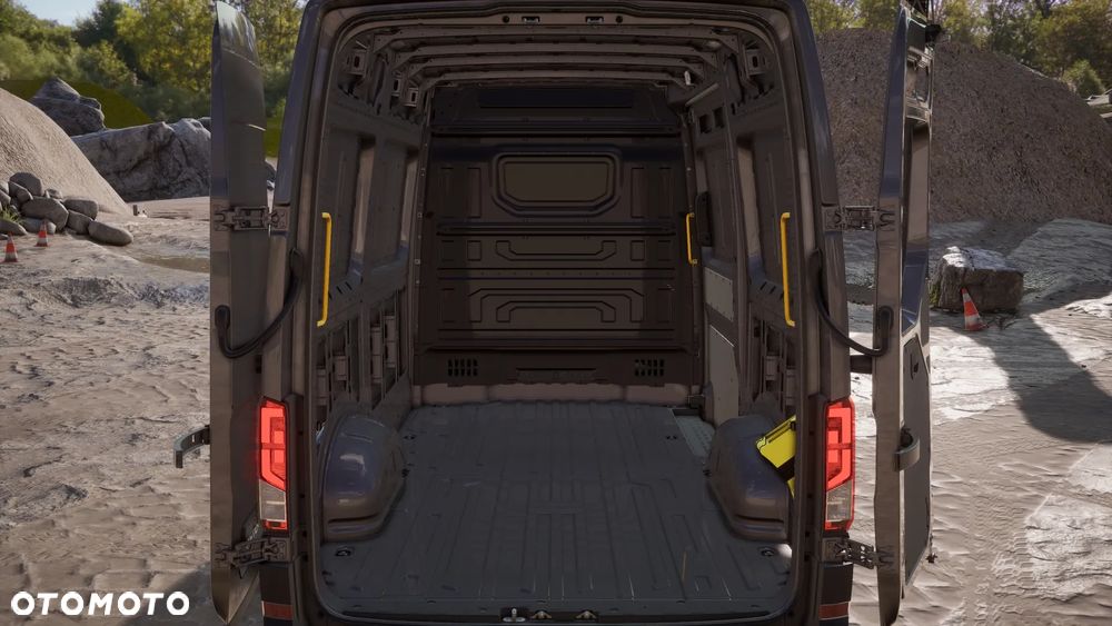 Volkswagen Crafter 35 Furgon - 11