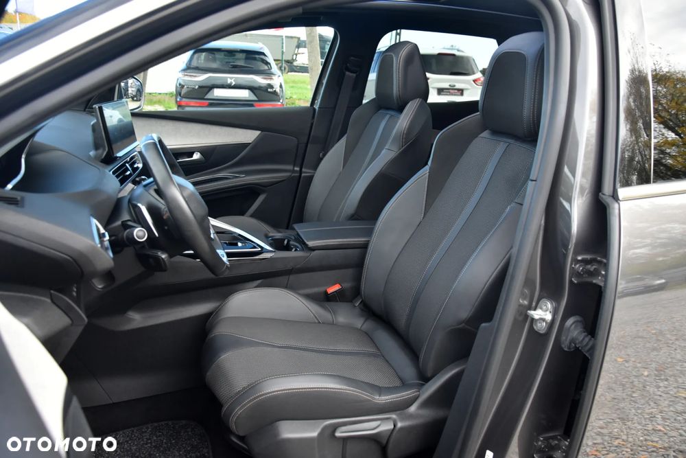 Peugeot 3008 1.6 PureTech HYbrid4 GT Line S&S EAT8 - 19
