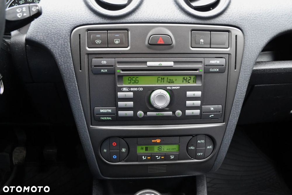 Ford Fusion 1.6 Ambiente - 20