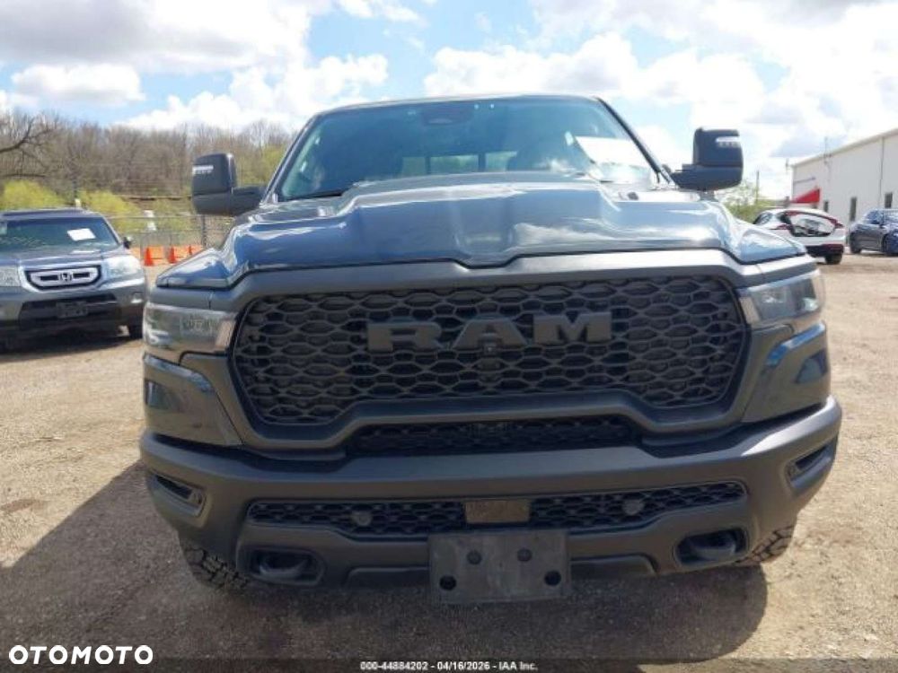 RAM 1500 - 8