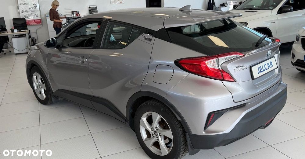 Toyota C-HR - 12