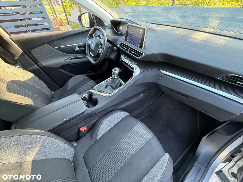Peugeot 3008 1.2 PureTech Active Pack S&S - 19