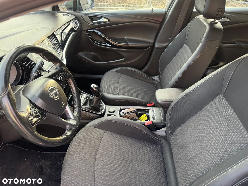 Opel Astra 1.4 T Dynamic S&S - 3