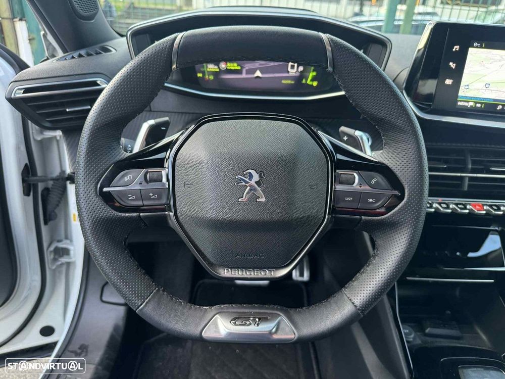 Peugeot 2008 1.2 PureTech GT EAT8 - 10