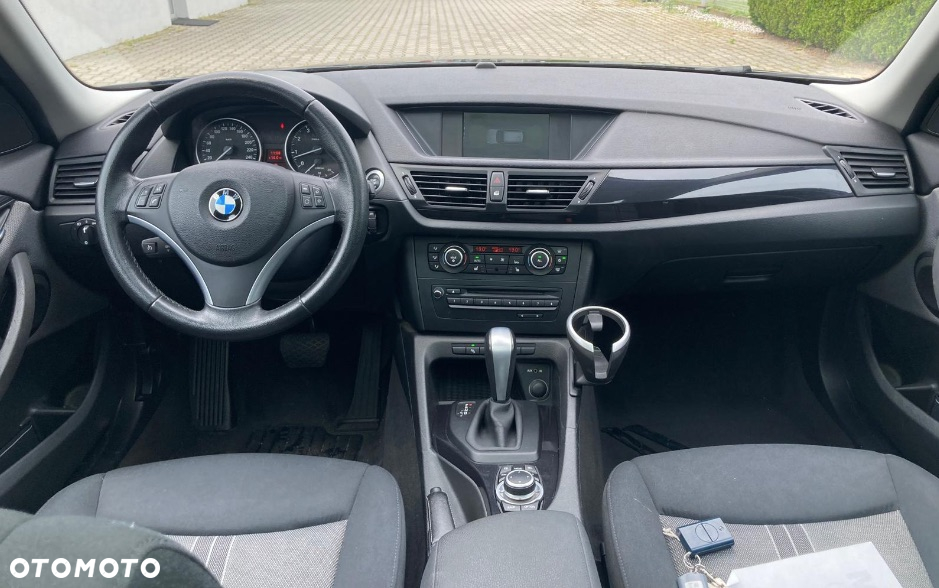 BMW X1 xDrive25i - 5