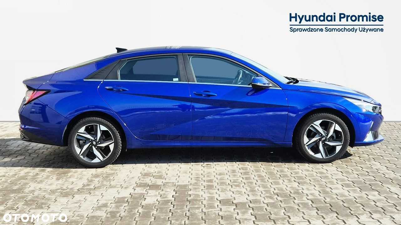Hyundai Elantra - 3