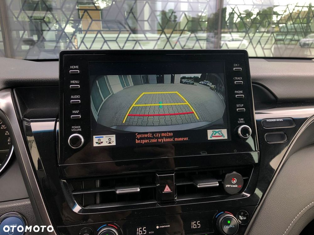 Toyota Camry 2.5 Hybrid Prestige CVT - 19