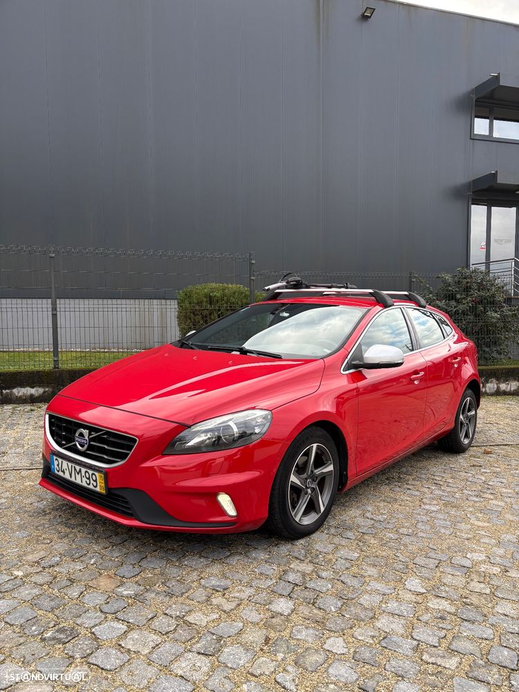 Volvo V40 2.0 D2 R-Design - 1