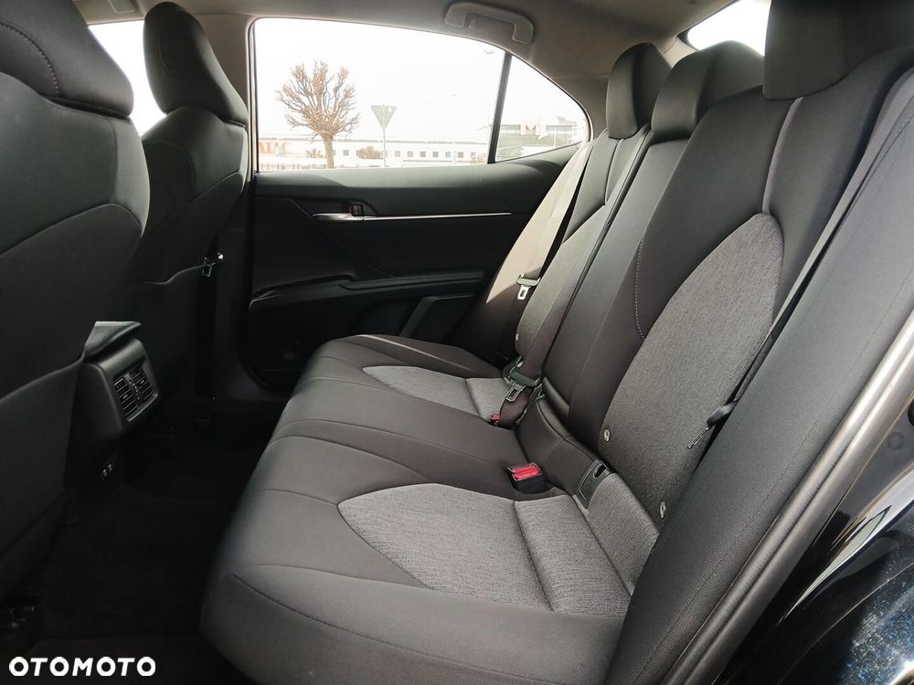 Toyota Camry 2.5 Hybrid Comfort CVT - 16